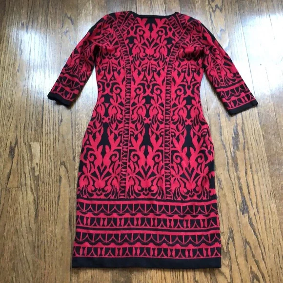 Gabby Skye Black & Red Abstract Scoop Neck 3/4 Sleeve Stretch Sweater Dress - Picture 6 of 6